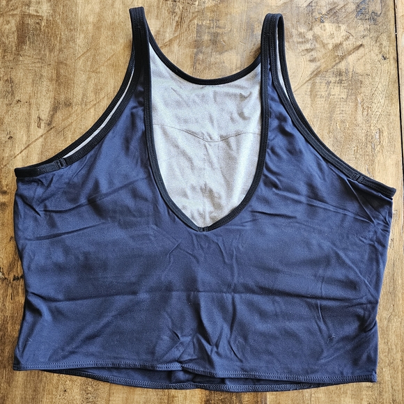 Born Primitive Crop With Built In Bra - Picture 2 of 4